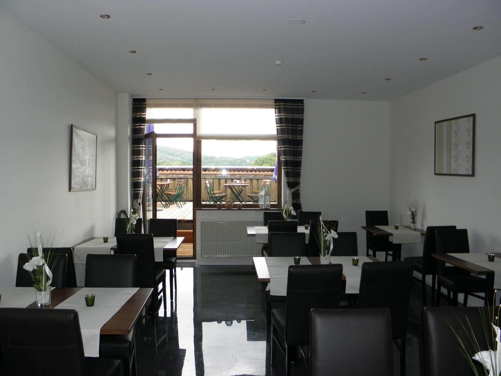 Hotel Rhoen Residence Dipperz Exterior photo